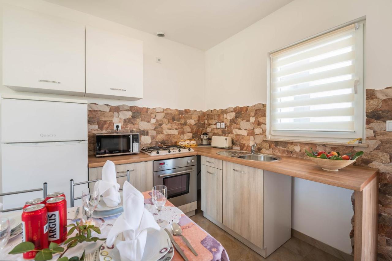 Apartment Radeki Glavica 112B Loborika 外观 照片
