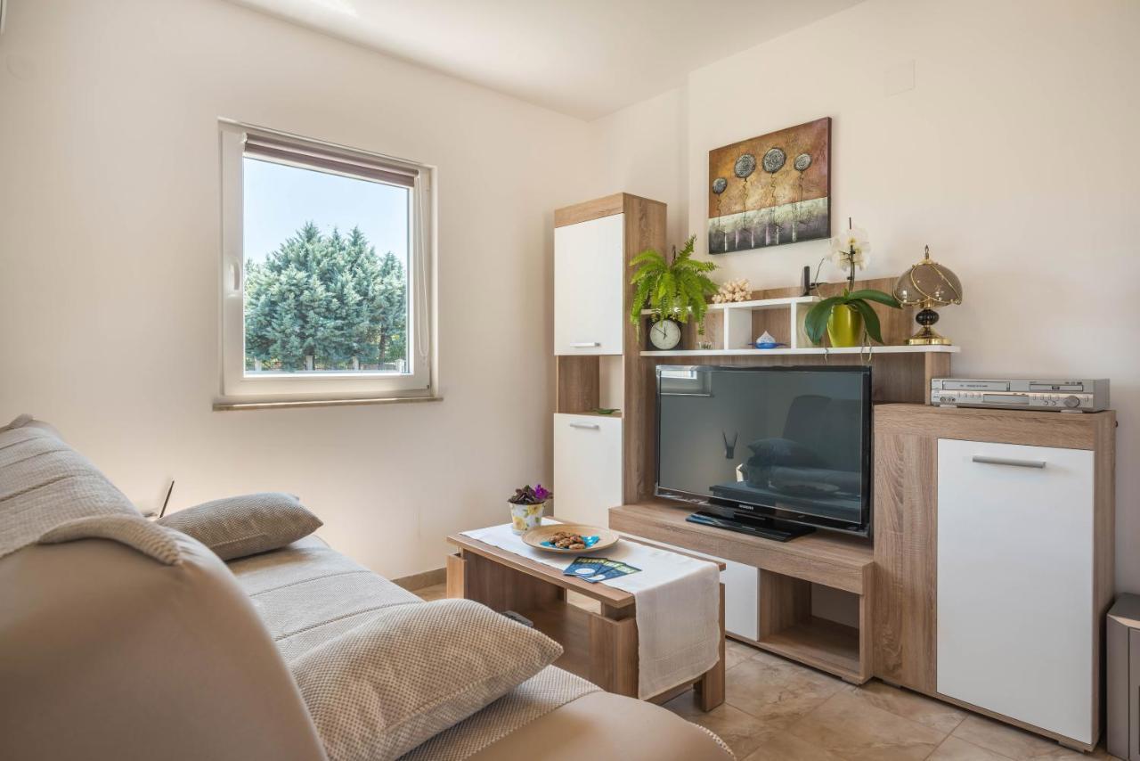 Apartment Radeki Glavica 112B Loborika 外观 照片